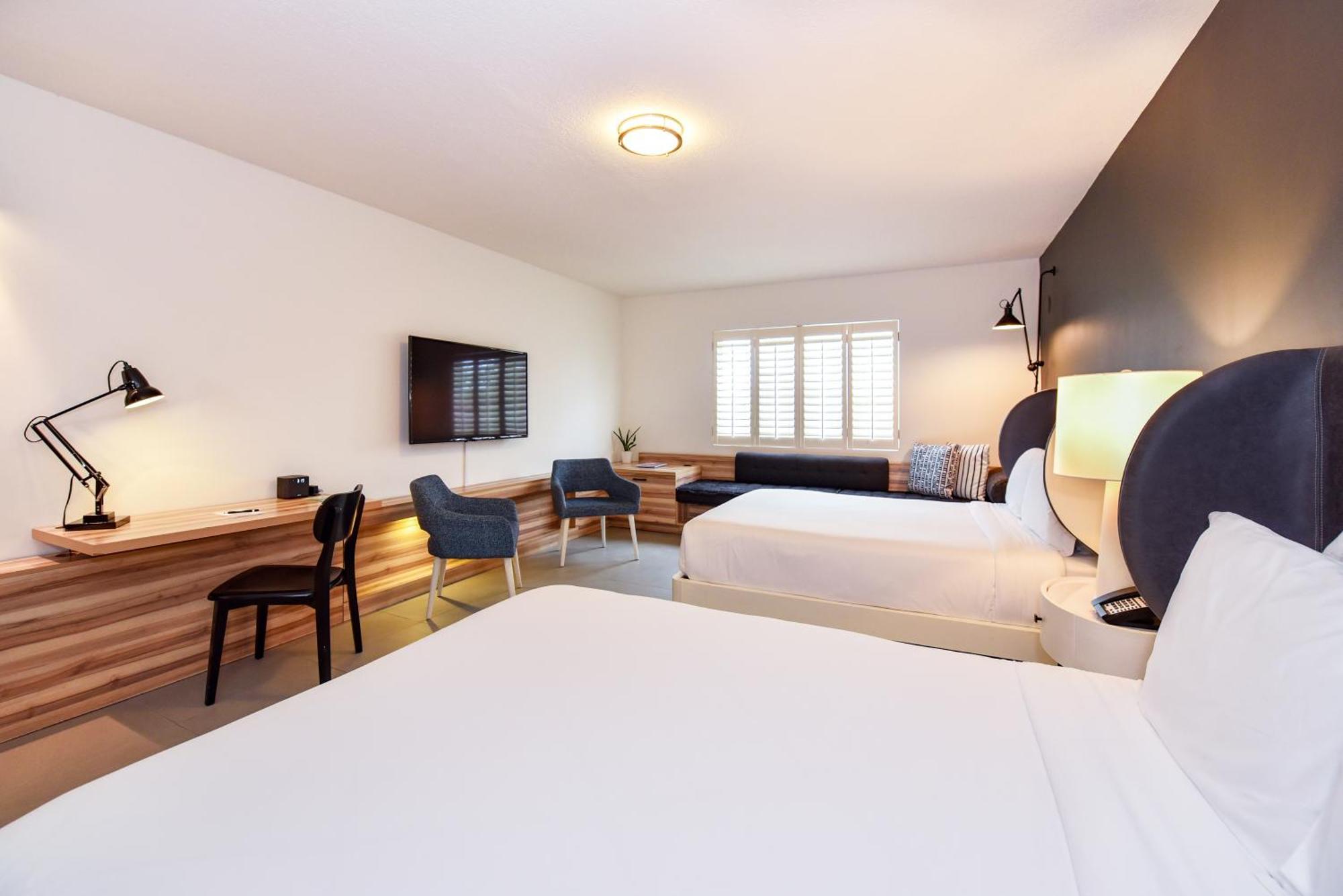 The Locale Hotel Grand Cayman 乔治城 外观 照片