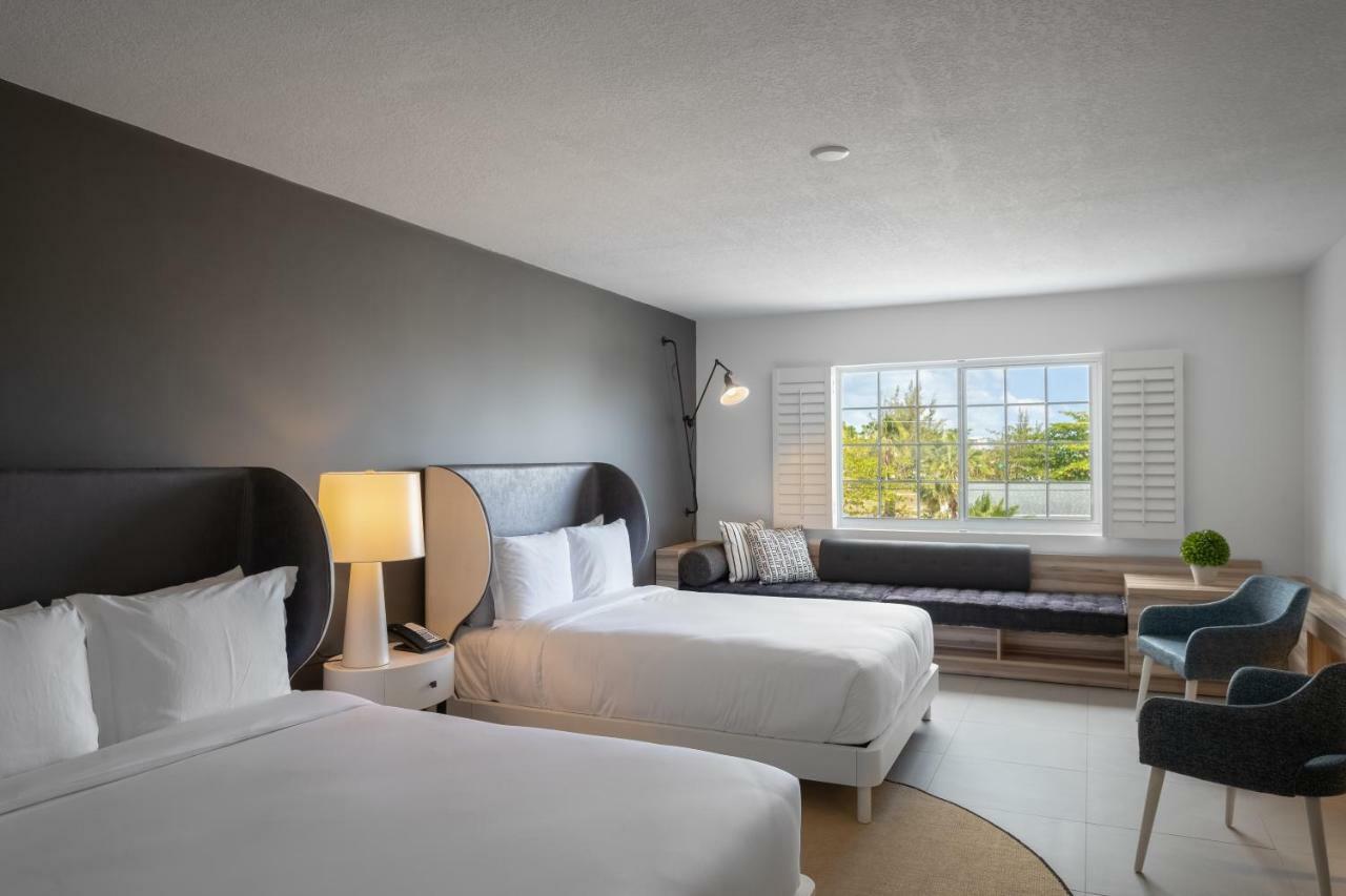 The Locale Hotel Grand Cayman 乔治城 外观 照片