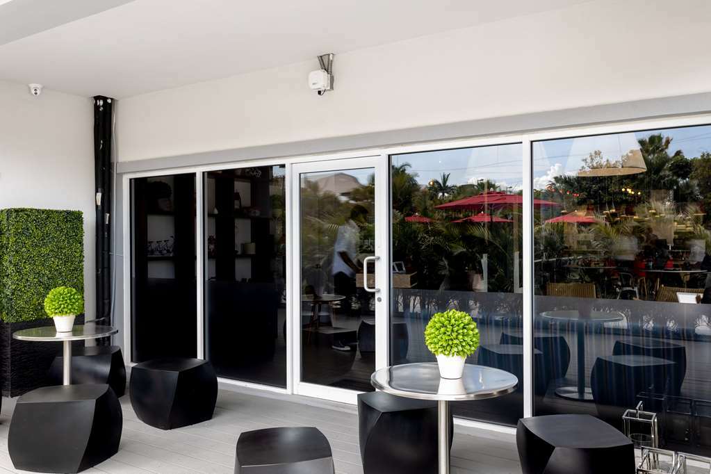 The Locale Hotel Grand Cayman 乔治城 外观 照片